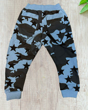 Load image into Gallery viewer, Kids pants with stars
