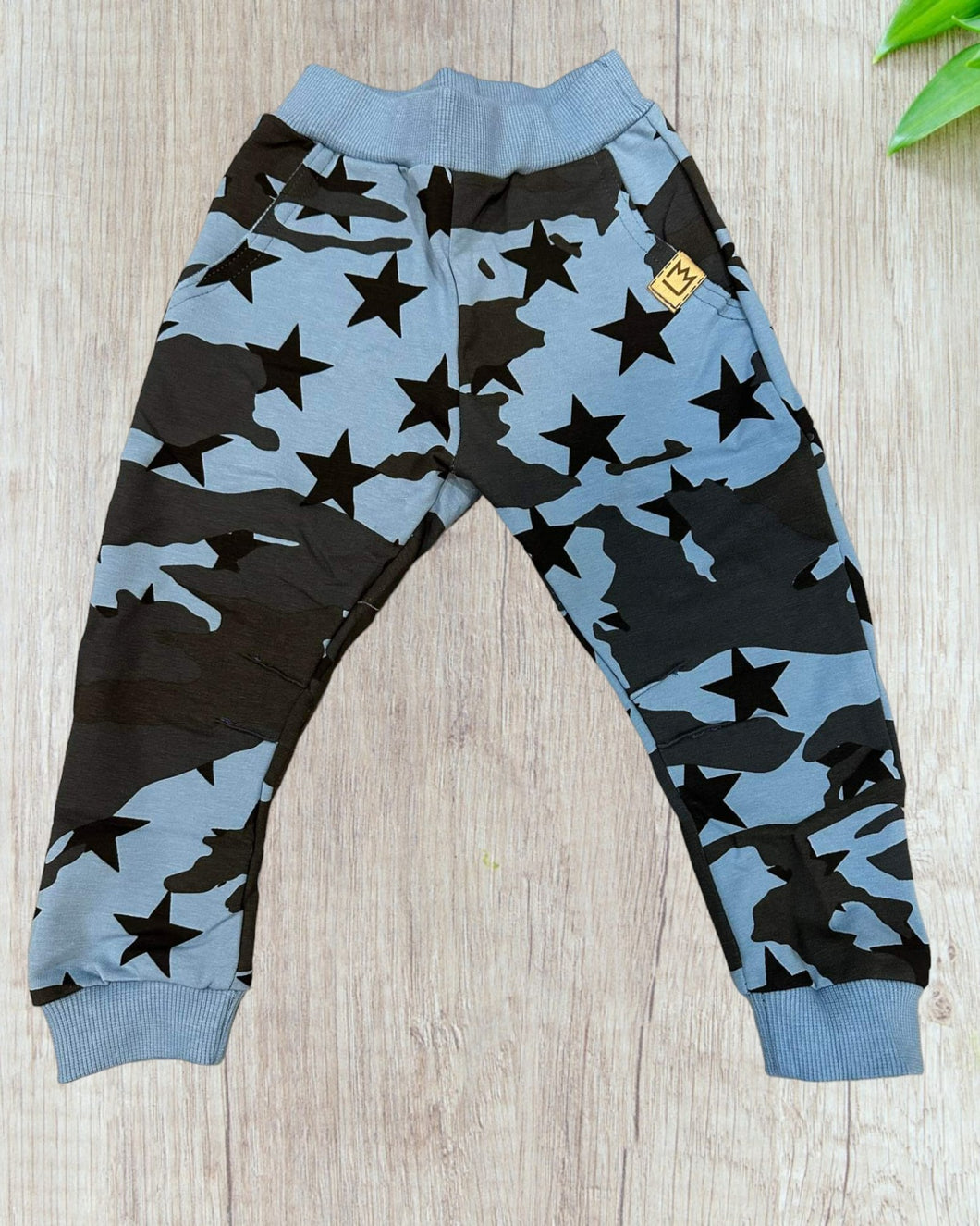 Kids pants with stars